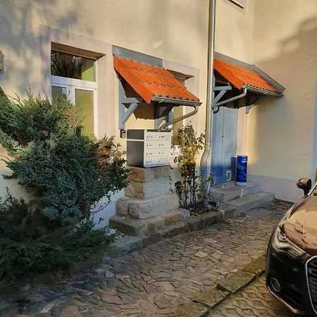 Oder Dresden-neustadt Inkl Parkplatz Mit Balkon Oder Terrasse شقة دريسدن