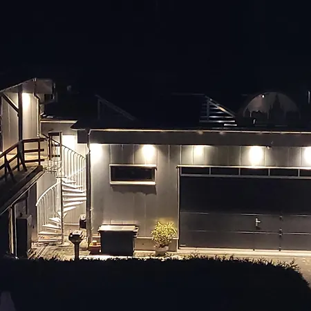 Oder Dresden-neustadt Inkl Parkplatz Mit Balkon Oder Terrasse