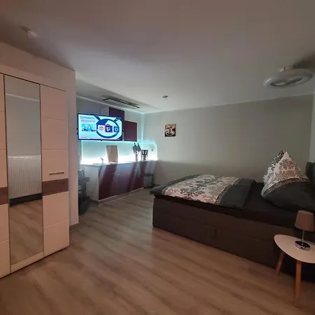 Oder Dresden-neustadt Inkl Parkplatz Mit Balkon Oder Terrasse Appartement Dresden