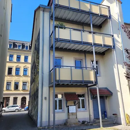 Oder Dresden-neustadt Inkl Parkplatz Mit Balkon Oder Terrasse Apartamento