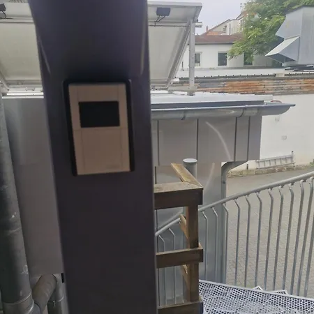 Apartamento Oder Dresden-neustadt Inkl Parkplatz Mit Balkon Oder Terrasse Dresde