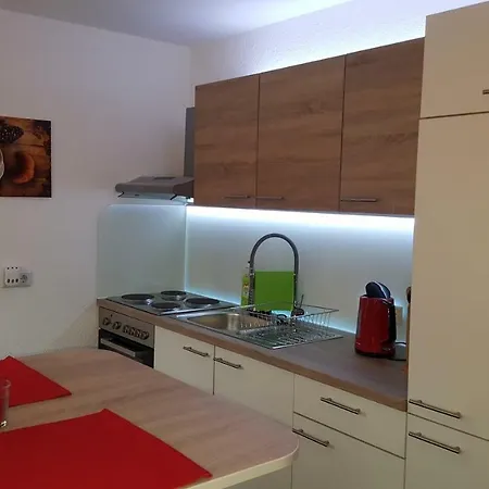 Oder Dresden-neustadt Inkl Parkplatz Mit Balkon Oder Terrasse Dresde
