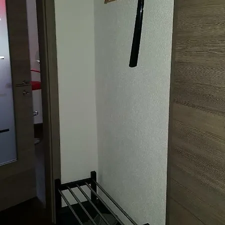 Oder Dresden-neustadt Inkl Parkplatz Mit Balkon Oder Terrasse Dresde