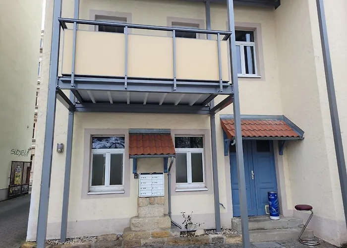 Oder Dresden-neustadt Inkl Parkplatz Mit Balkon Oder Terrasse