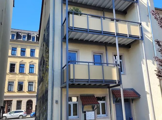 Oder Dresden-neustadt Inkl Parkplatz Mit Balkon Oder Terrasse Lägenhet