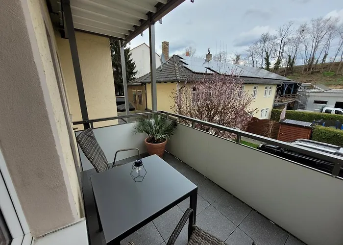 Oder Dresden-neustadt Inkl Parkplatz Mit Balkon Oder Terrasse Apartament