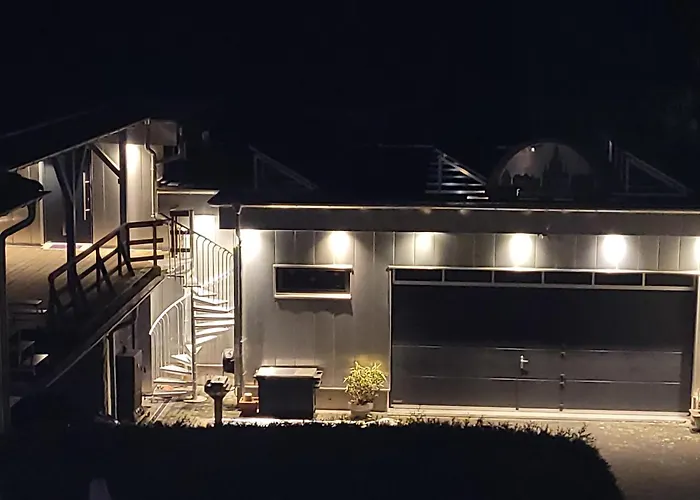 Oder Dresden-neustadt Inkl Parkplatz Mit Balkon Oder Terrasse