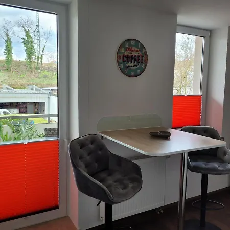 Apartamento Oder Dresden-neustadt Inkl Parkplatz Mit Balkon Oder Terrasse
