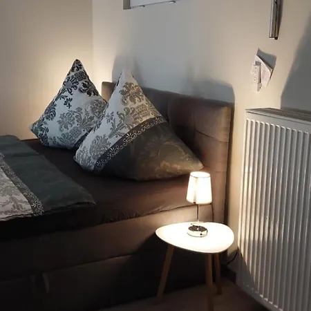 Apartamento Oder Dresden-neustadt Inkl Parkplatz Mit Balkon Oder Terrasse *